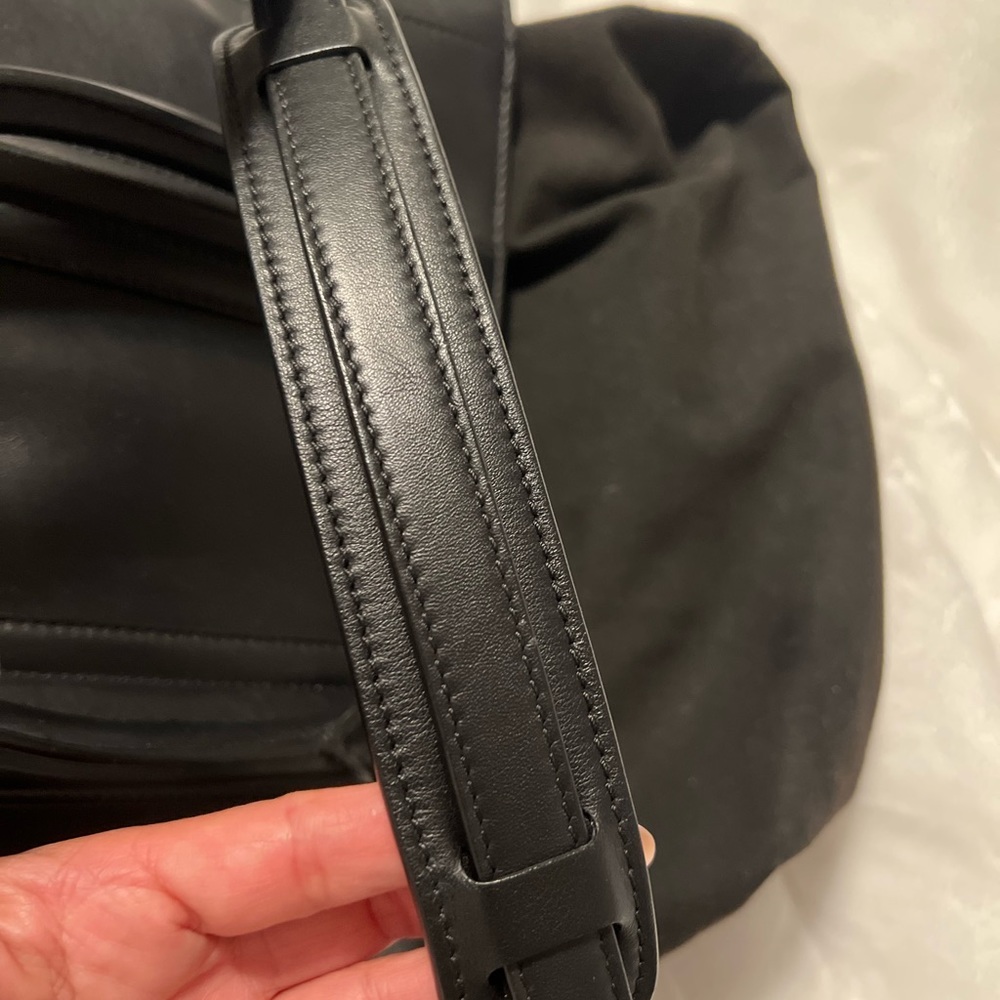 Givenchy Black Leather Tote - Picture 5 of 16